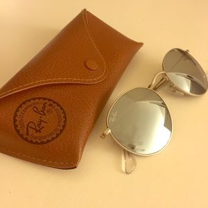 Silver Mirrored Round Ray Bans